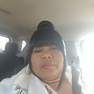 Meet your Posher, Teresa